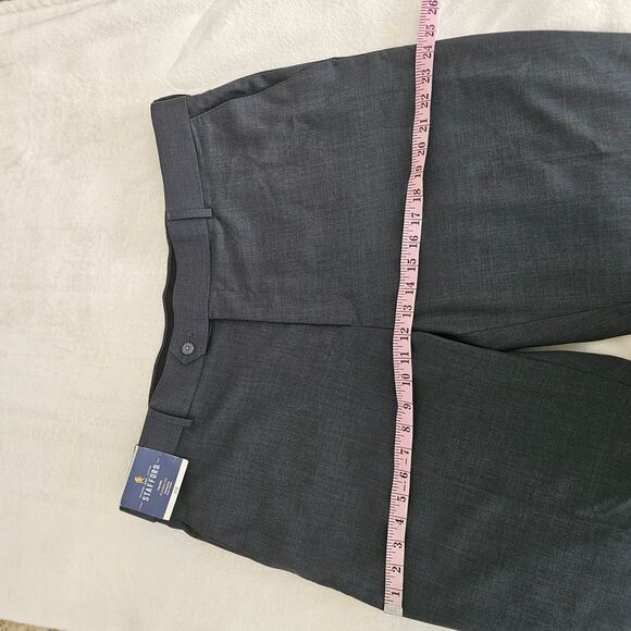 Stafford Classic Fit Men's Dress Pants

Size 40x30 - New with Tags - Picture 3 of 7